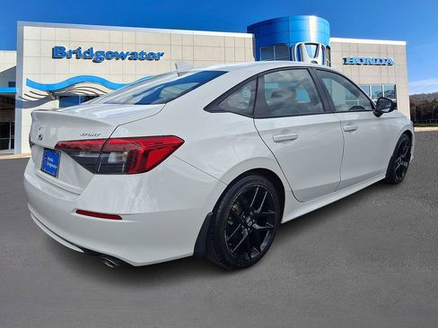 Used 2023 Honda Civic Sport image 6