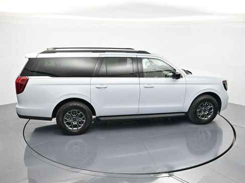 Certified 2025 Ford Expedition Max Active RWD image 32