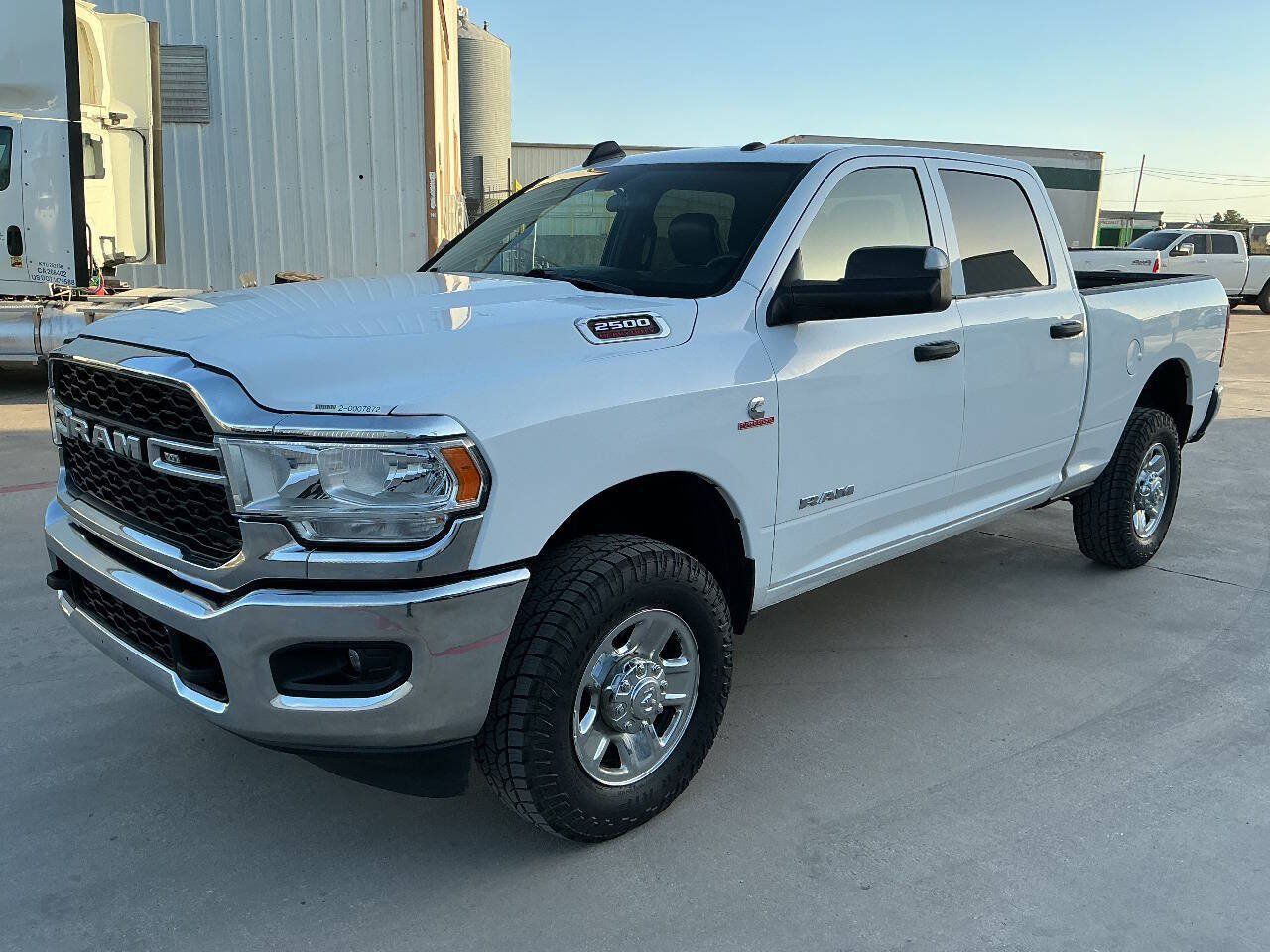 Used 2022 RAM 2500 Tradesman w/ Chrome Appearance Group AWD/4WD image 3