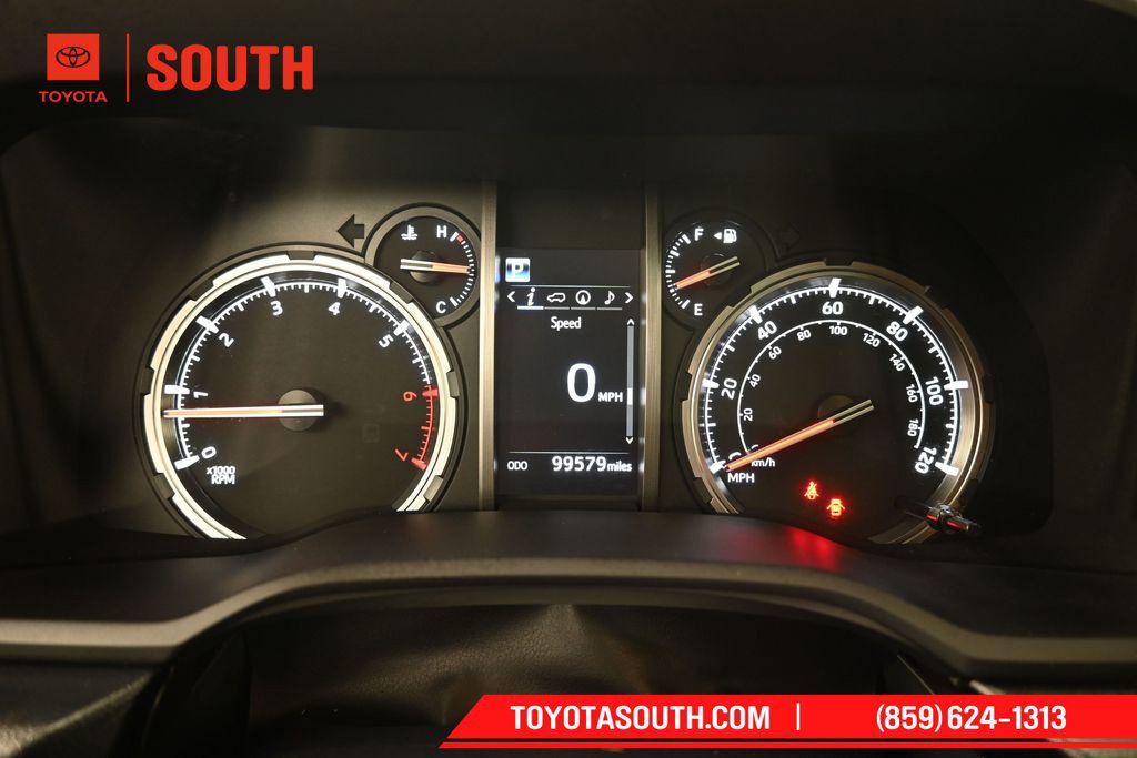 Used 2022 Toyota 4Runner TRD Off-Road Premium w/ Moonroof Package AWD/4WD image 12