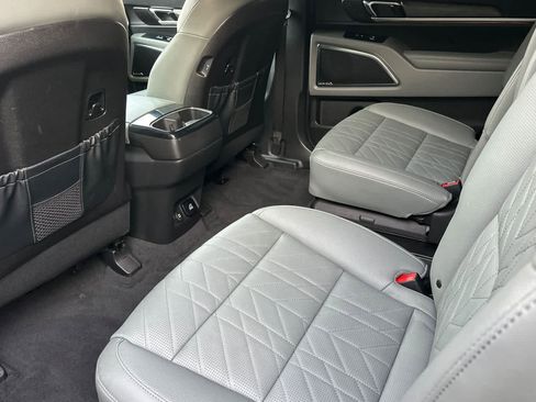 Used 2024 Kia Telluride SX Prestige X-Line image 4