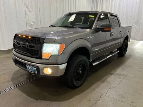 Used 2014 Ford F150 XLT w/ Equipment Group 302A Luxury AWD/4WD image 8