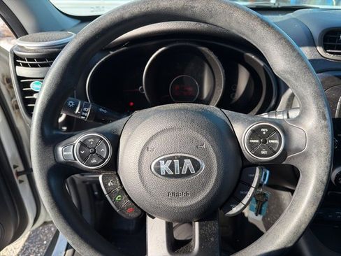 Used 2016 Kia Soul image 6