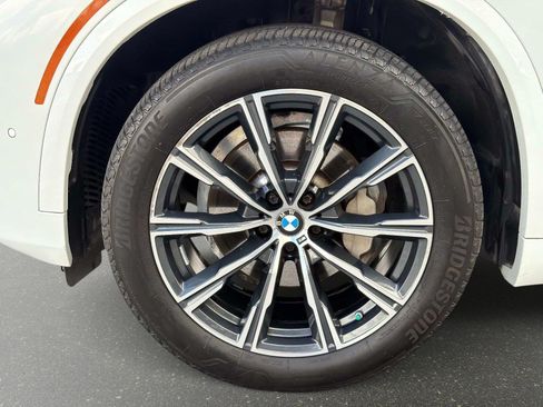 Used 2023 BMW X5 sDrive40i w/ M Sport Package RWD image 19