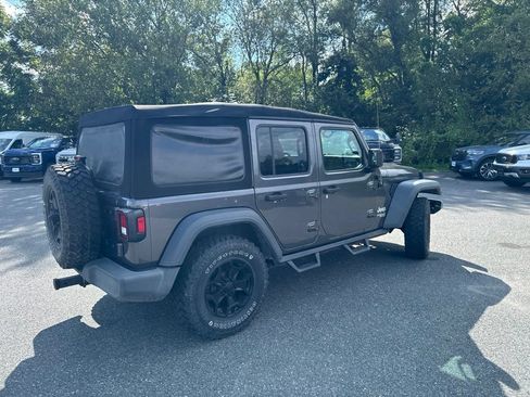 Used 2018 Jeep Wrangler Unlimited Sport S AWD/4WD image 6