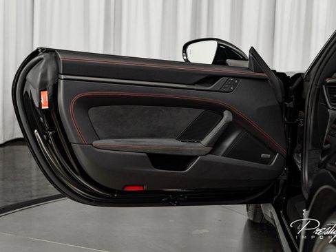 Used 2024 Porsche 911 Carrera GTS image 22