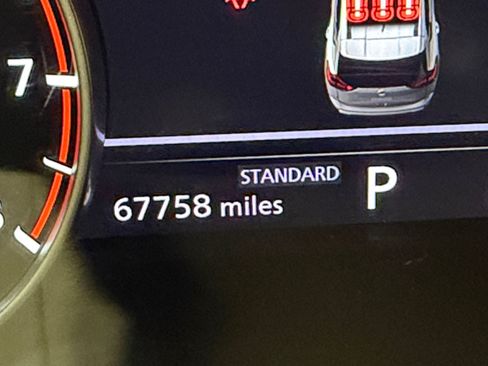 Used 2024 Nissan Rogue SV FWD image 2