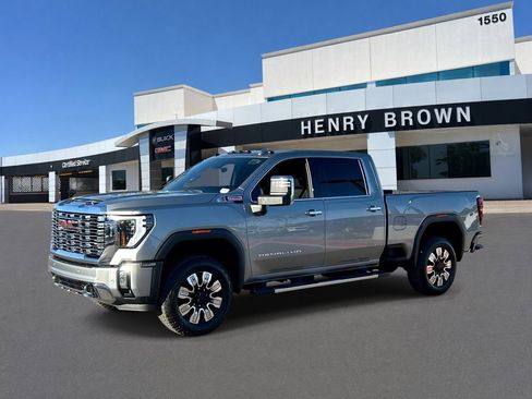 Used 2024 GMC Sierra 2500 Denali w/ Denali Reserve Package AWD/4WD image 1