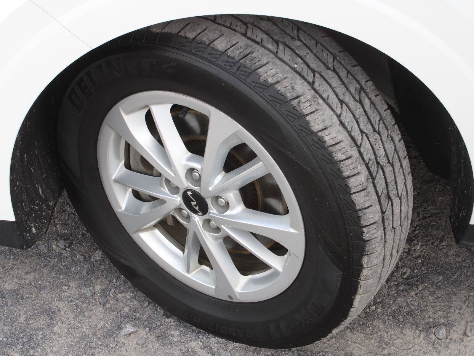Used 2024 Kia Carnival LX FWD image 20