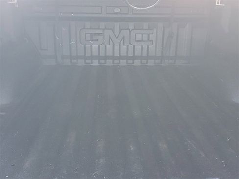 Certified 2019 GMC Canyon SLE w/ Driver Alert Package image 12