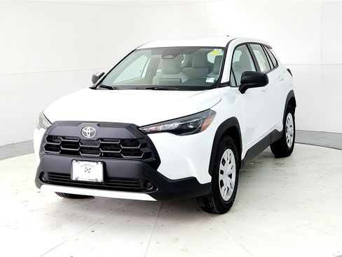 New 2026 Toyota Corolla Cross L image 2