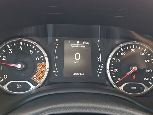 Used 2020 Jeep Renegade Latitude image 19