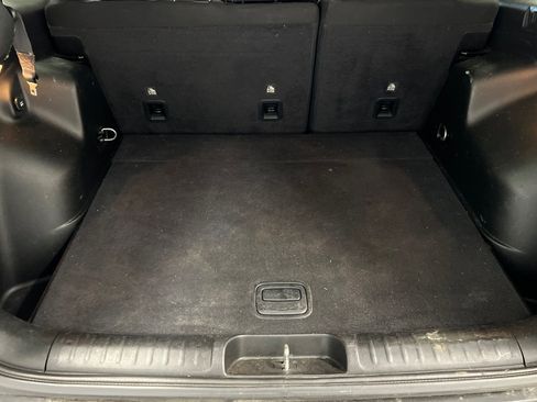 Used 2020 Jeep Cherokee Latitude w/ Cold Weather Group image 14