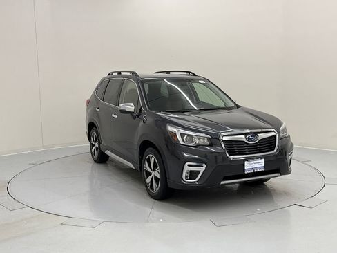 Used 2019 Subaru Forester Touring image 7