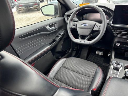 Used 2023 Ford Escape ST-Line w/ Tech Pack #1 AWD/4WD image 13