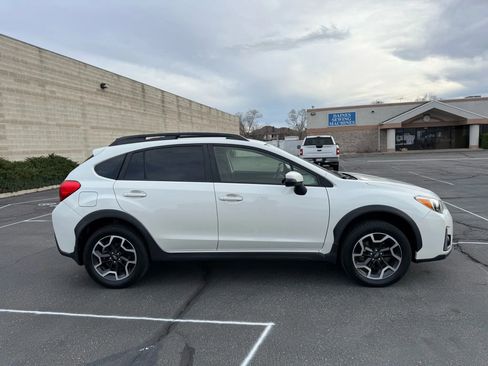 Used 2016 Subaru Crosstrek 2.0i Limited w/ Popular Package #2 image 4