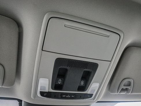 Certified 2025 Honda Pilot Elite image 27