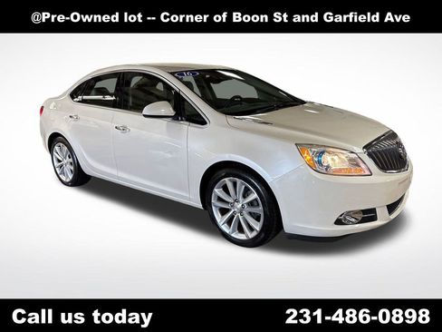 Used 2016 Buick Verano Leather w/ Driver Confidence Package FWD image 7