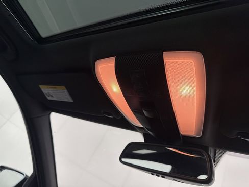 Used 2013 Mercedes-Benz C 300 4MATIC Sedan image 11