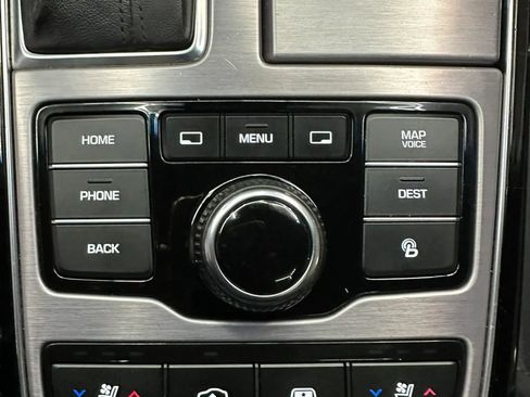 Used 2015 Hyundai Equus Signature RWD image 22
