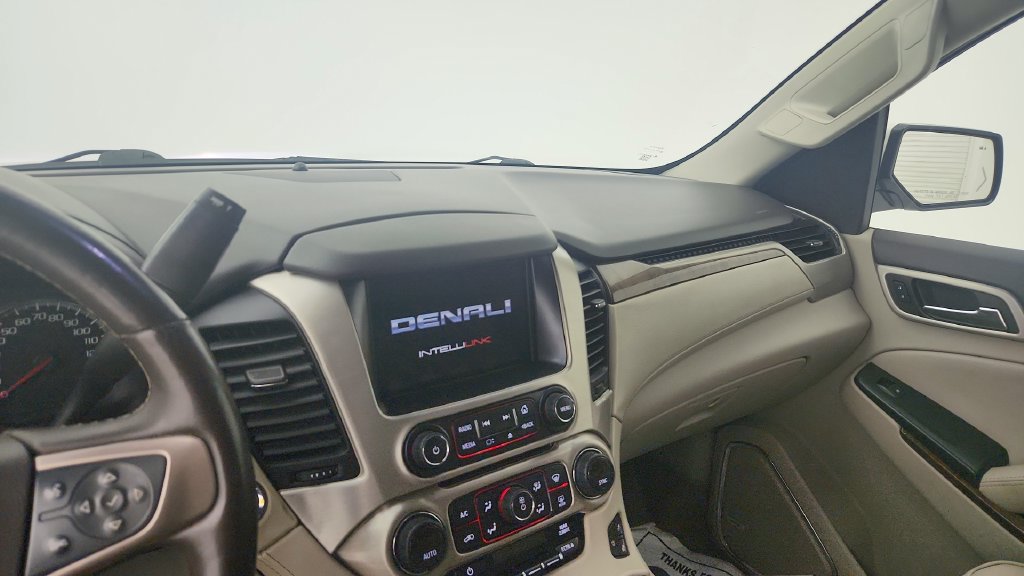 Used 2015 GMC Yukon XL Denali w/ Touring Package RWD image 18