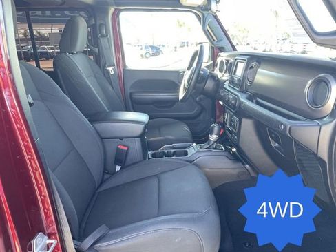 Used 2021 Jeep Gladiator Sport AWD/4WD image 27