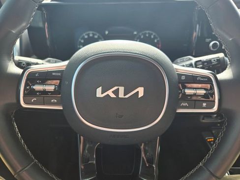 Used 2023 Kia Sorento SX image 26