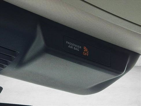 Used 2022 Mitsubishi Outlander SE FWD image 17