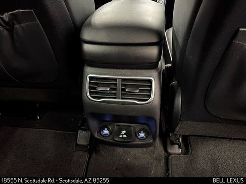 Used 2022 Hyundai Santa Fe Limited AWD/4WD image 23