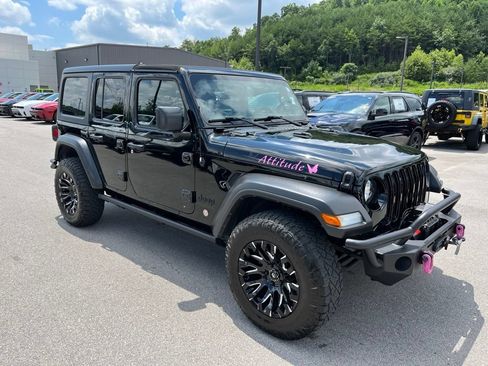 Used 2022 Jeep Wrangler Unlimited Sport AWD/4WD image 11