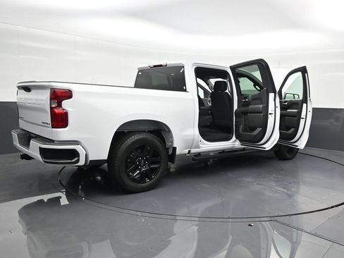 Used 2024 Chevrolet Silverado 1500 Custom image 33