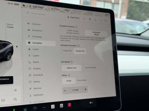 Used 2023 Tesla Model Y Long Range AWD/4WD image 30