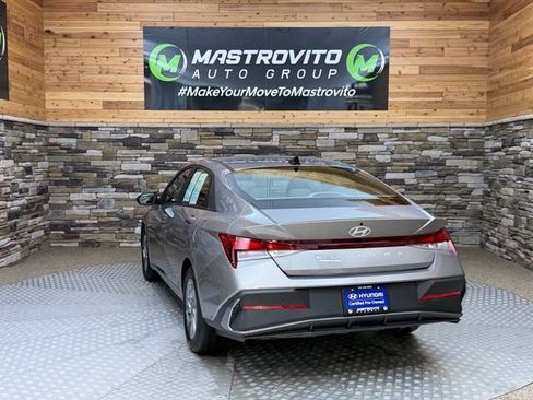 Certified 2024 Hyundai Elantra SEL FWD image 8