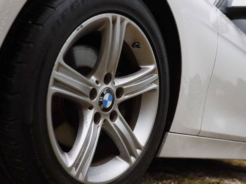Used 2015 BMW 328i Sedan RWD image 30