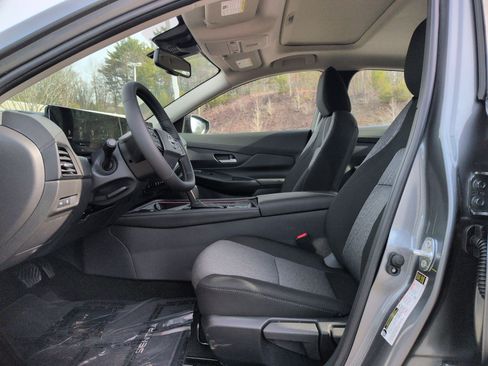 New 2026 Nissan Sentra SV w/ SV Convenience Package FWD image 12