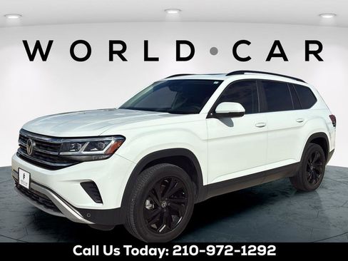 Used 2022 Volkswagen Atlas SE w/ Panoramic Sunroof Package FWD image 11