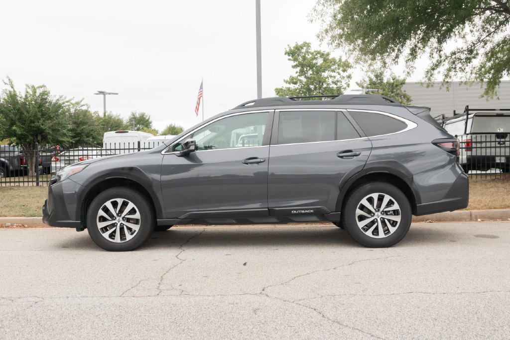Used 2024 Subaru Outback Premium AWD/4WD image 15