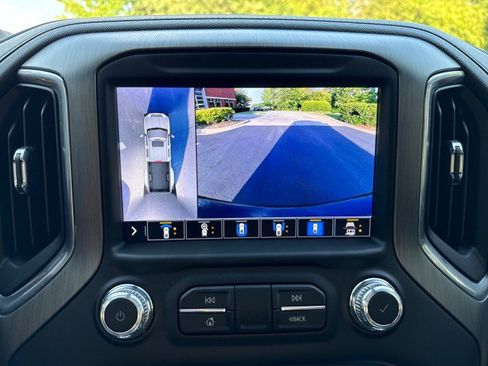 Used 2022 GMC Sierra 3500 Denali w/ Denali Ultimate Package AWD/4WD image 35
