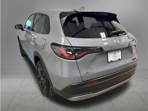 Certified 2025 Honda HR-V Sport image 4