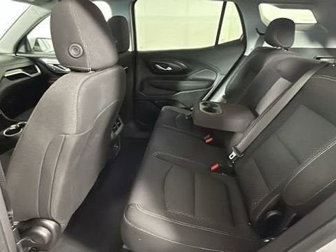 Used 2024 GMC Terrain SLE FWD image 27