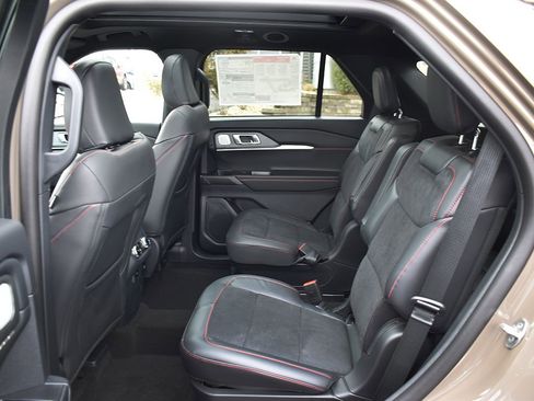 New 2026 Ford Explorer ST AWD/4WD image 6
