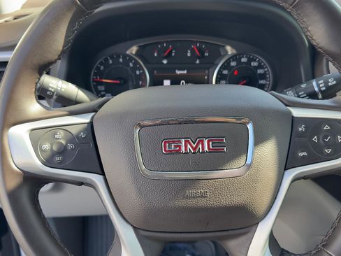 Used 2023 GMC Acadia SLT image 20