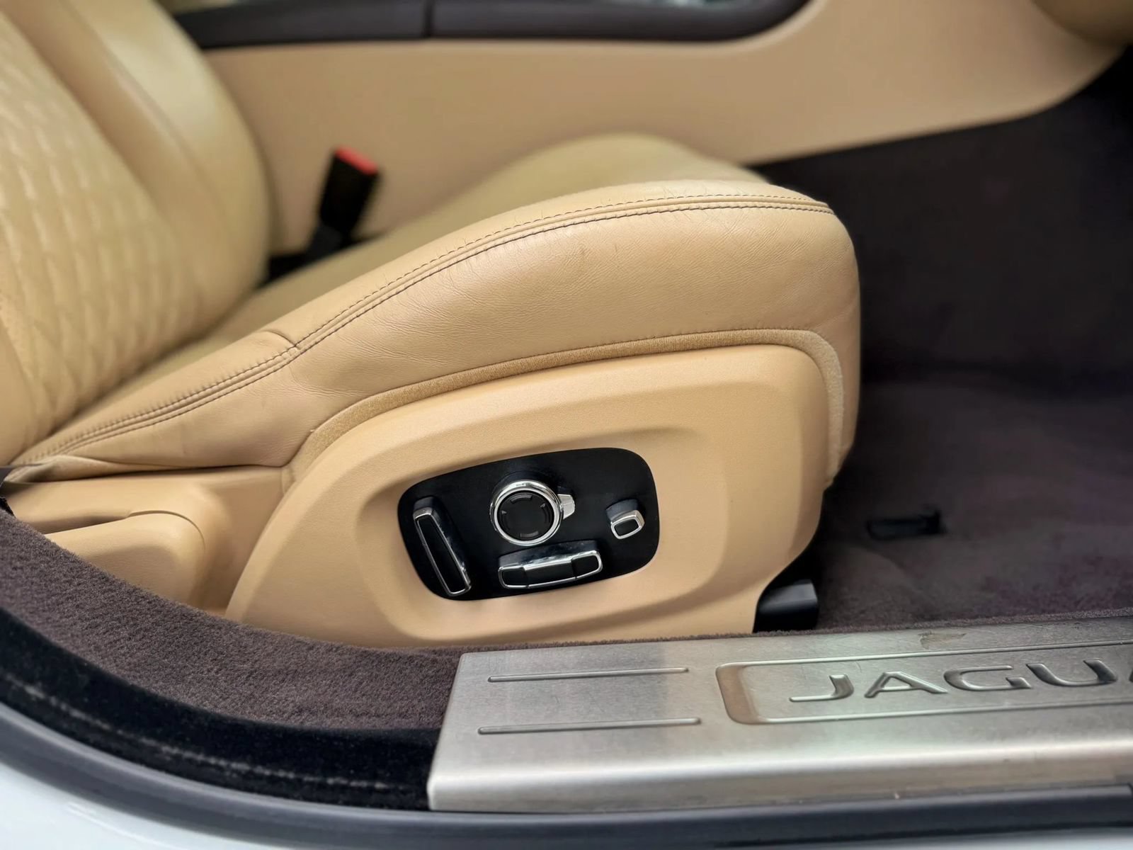 Used 2017 Jaguar XJ L Portfolio AWD/4WD image 68