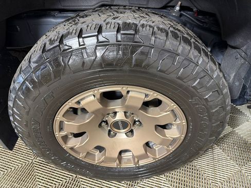 Used 2025 Toyota 4Runner Trailhunter AWD/4WD image 17