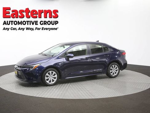Used 2023 Toyota Corolla LE w/ Carpet Mat Package (TMS) FWD image 52