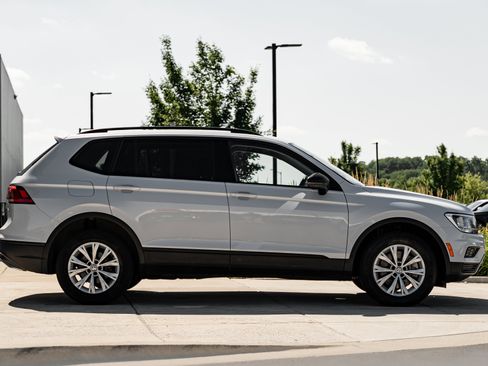 Used 2018 Volkswagen Tiguan S AWD/4WD image 3