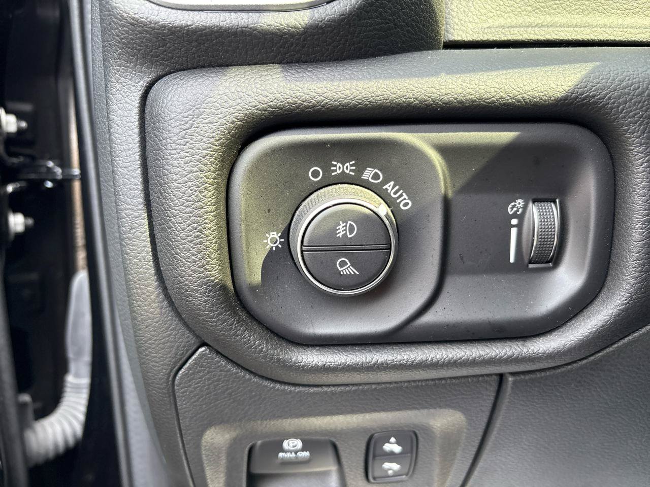 Used 2023 RAM 1500 Big Horn AWD/4WD image 19