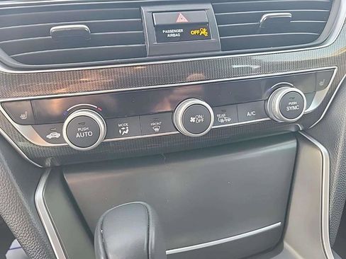 Used 2022 Honda Accord Sport Special Edition image 12