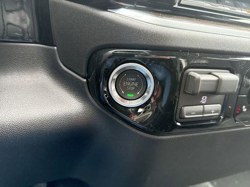 New 2026 GMC Sierra 1500 Elevation AWD/4WD image 17