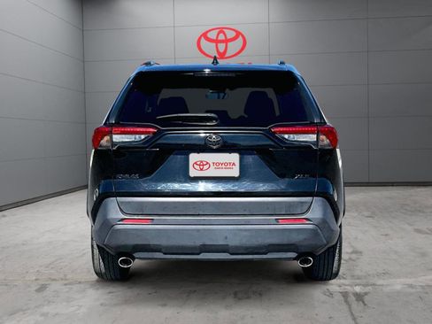 Used 2024 Toyota RAV4 XLE Premium image 4